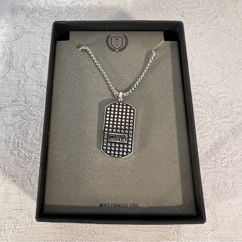 Vantage Men’s Stainless Steal DAD Dog Tag Necklace Fathers Day Gift NWB